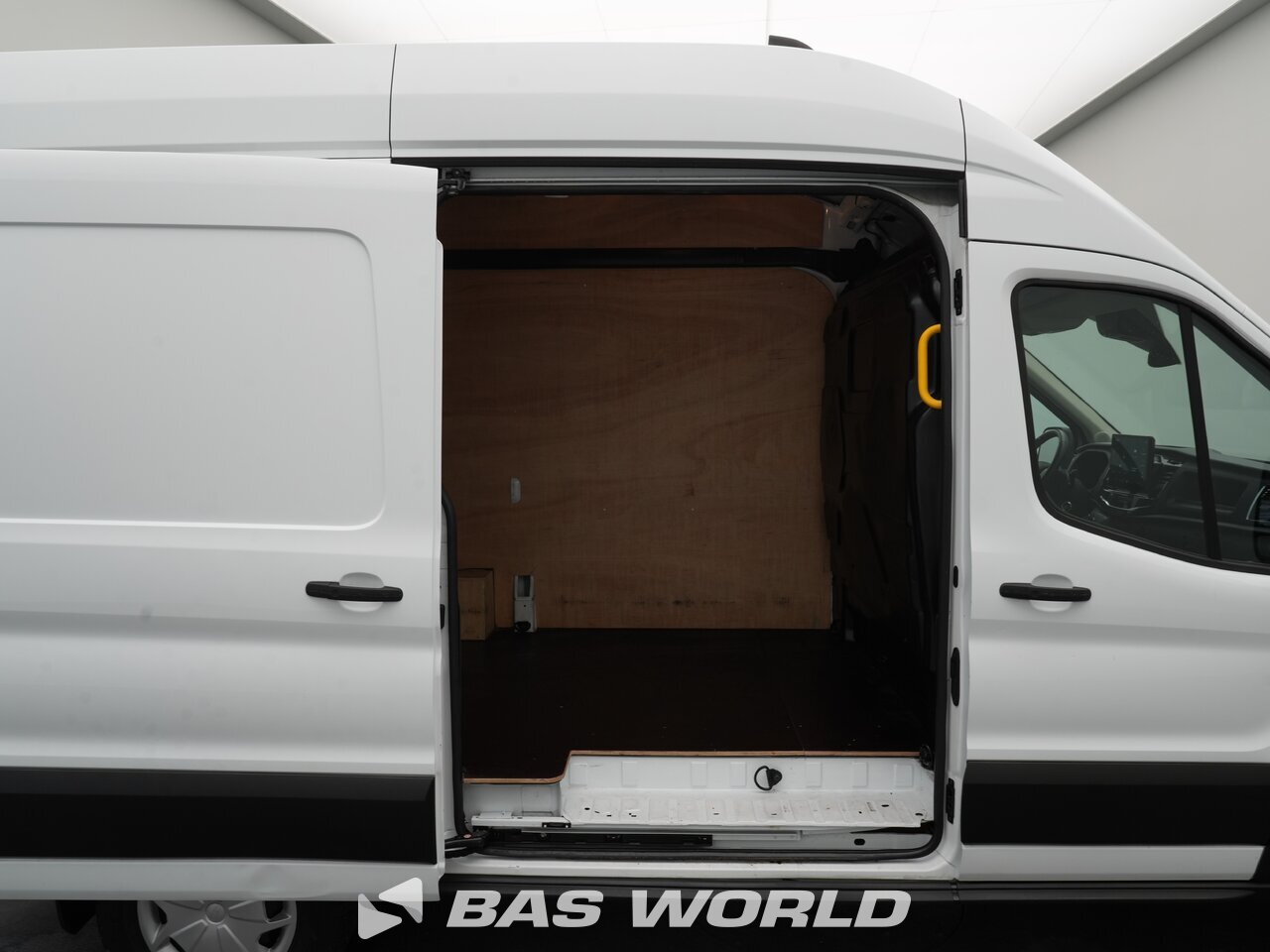Other : Ford e-Transit 184pk Closed box van