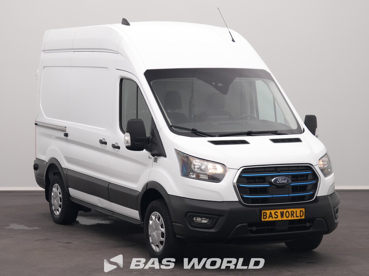 Other : Ford e-Transit 184pk Closed box van