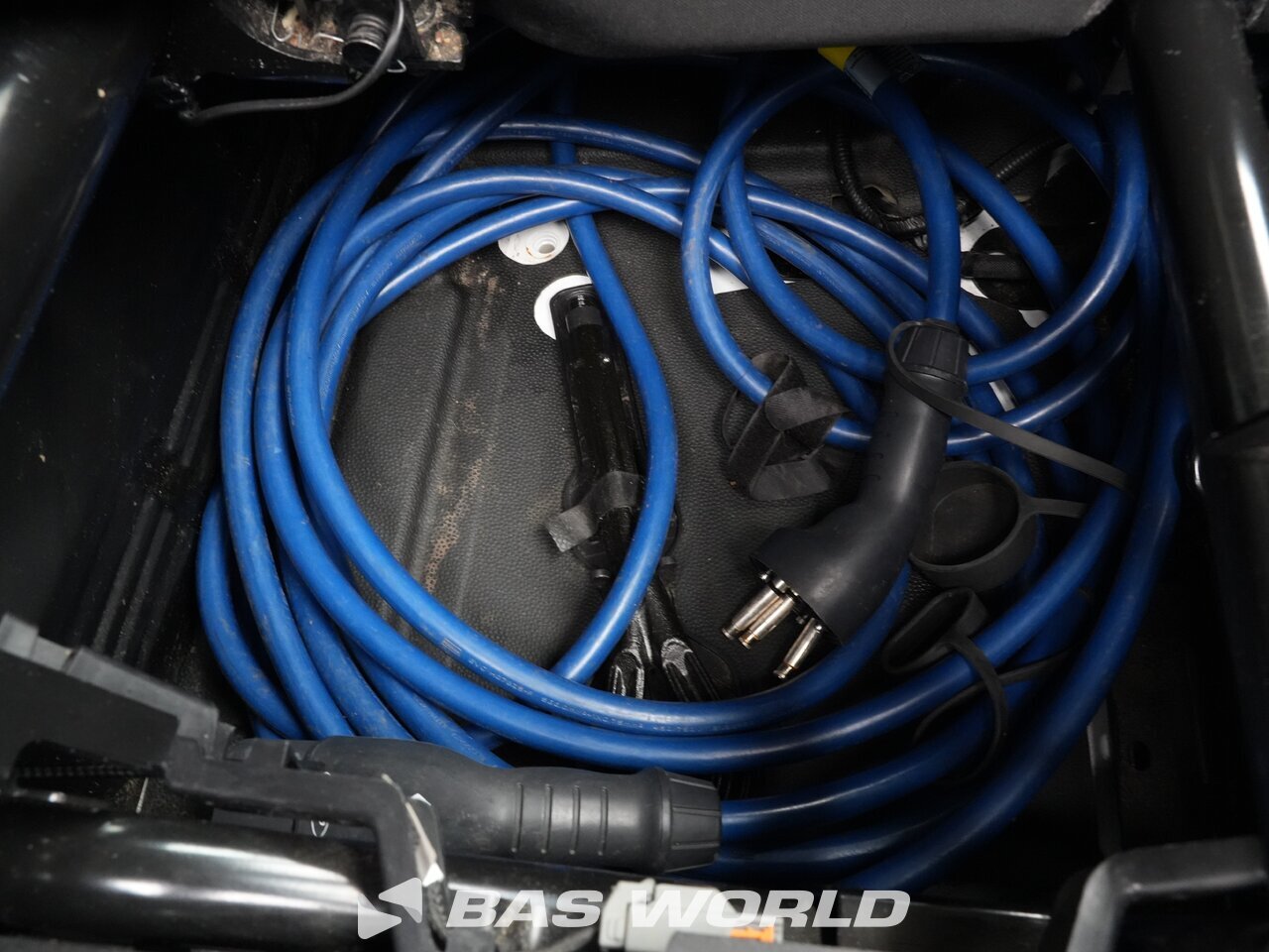 Other : Ford e-Transit 184pk Closed box van