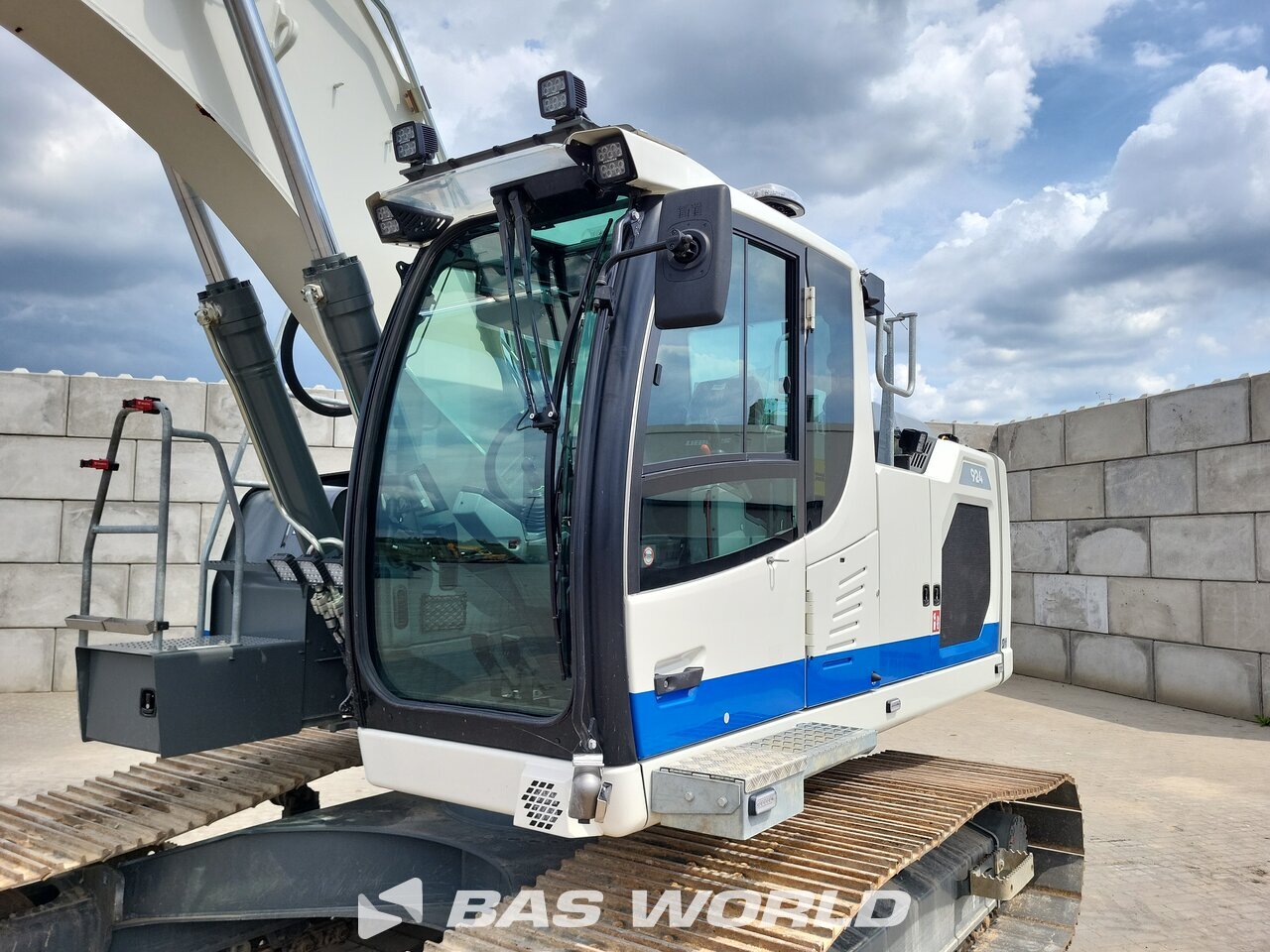 Other : Liebherr R924 LC Bageri gusjeničari