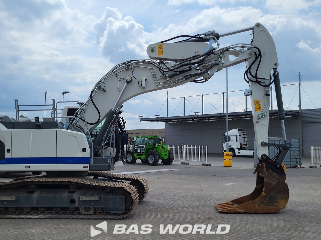 Other : Liebherr R924 LC Bageri gusjeničari