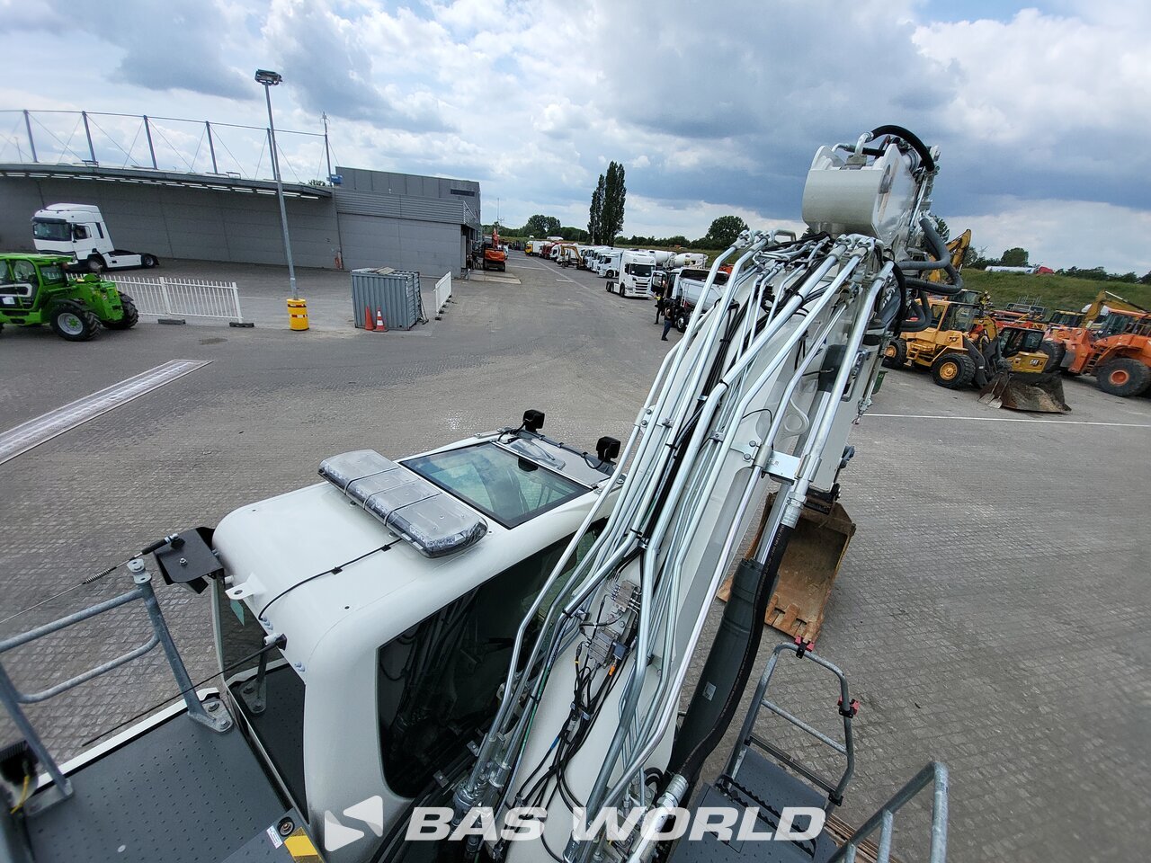 Other : Liebherr R924 LC Bageri gusjeničari