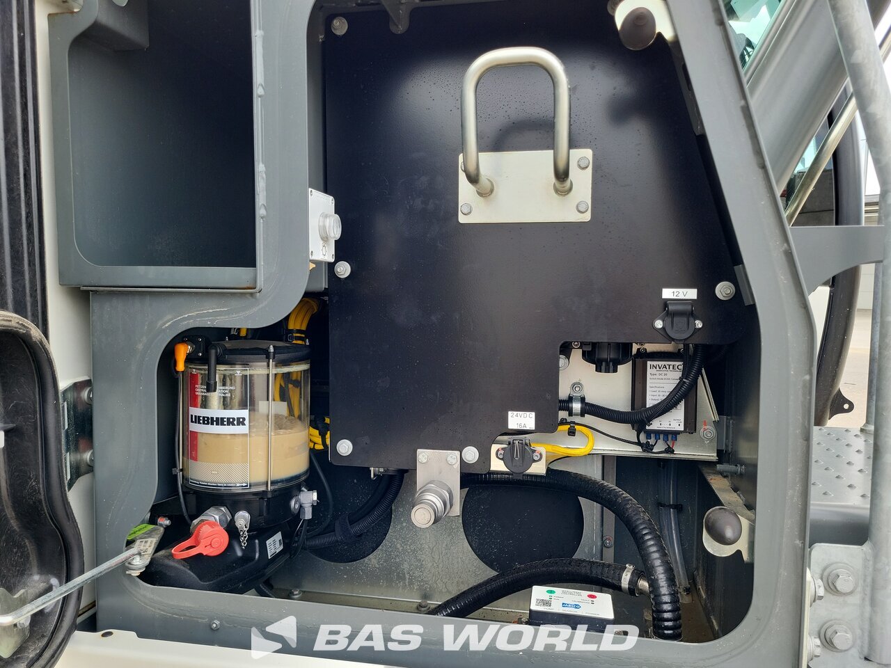 Other : Liebherr R924 LC Bageri gusjeničari