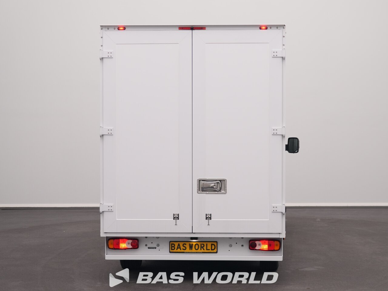 Other : Renault Trafic 150pk صندوق مغلق
