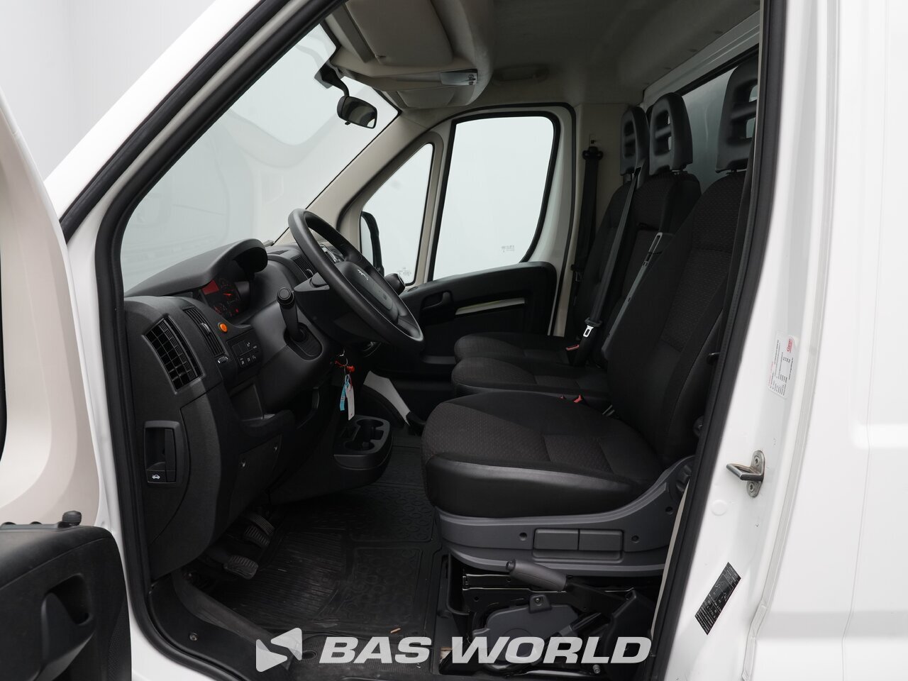 Other : Peugeot Boxer 140PK Lastbiler med lukket kasse