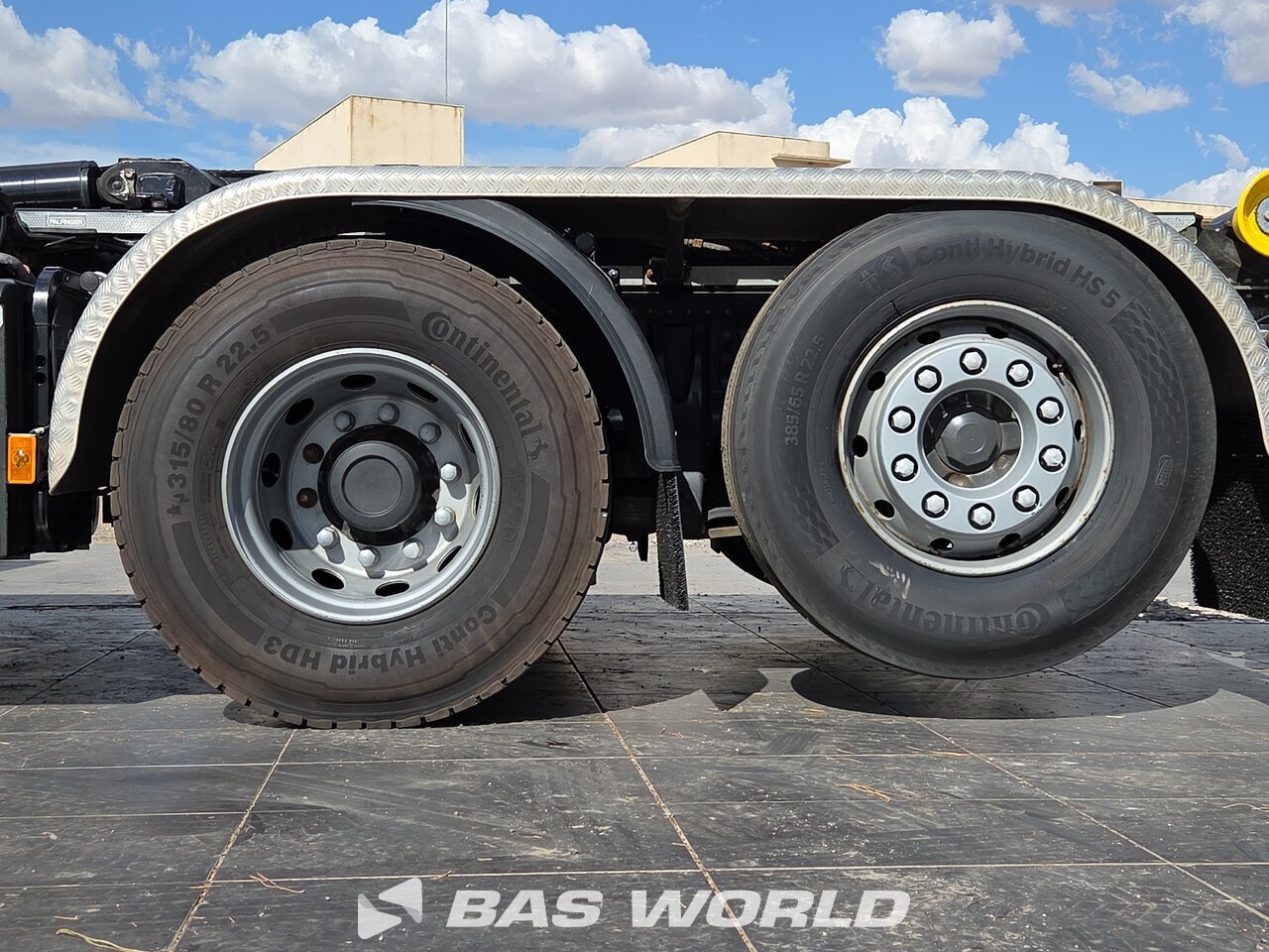 Other : Renault T 480 грузовик с крюковым погрузчиком