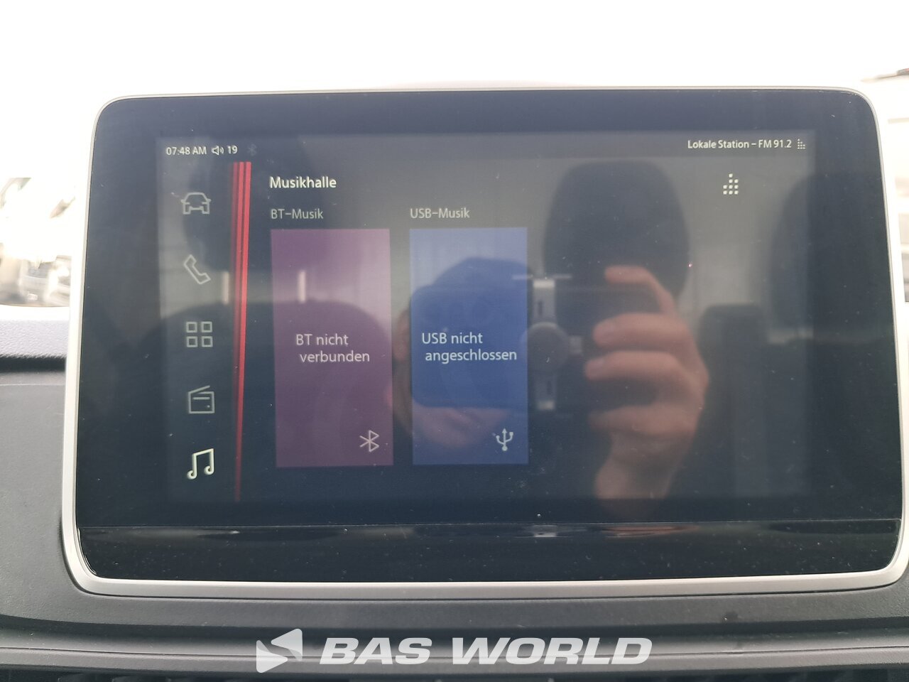 Other : Maxus Closed box van