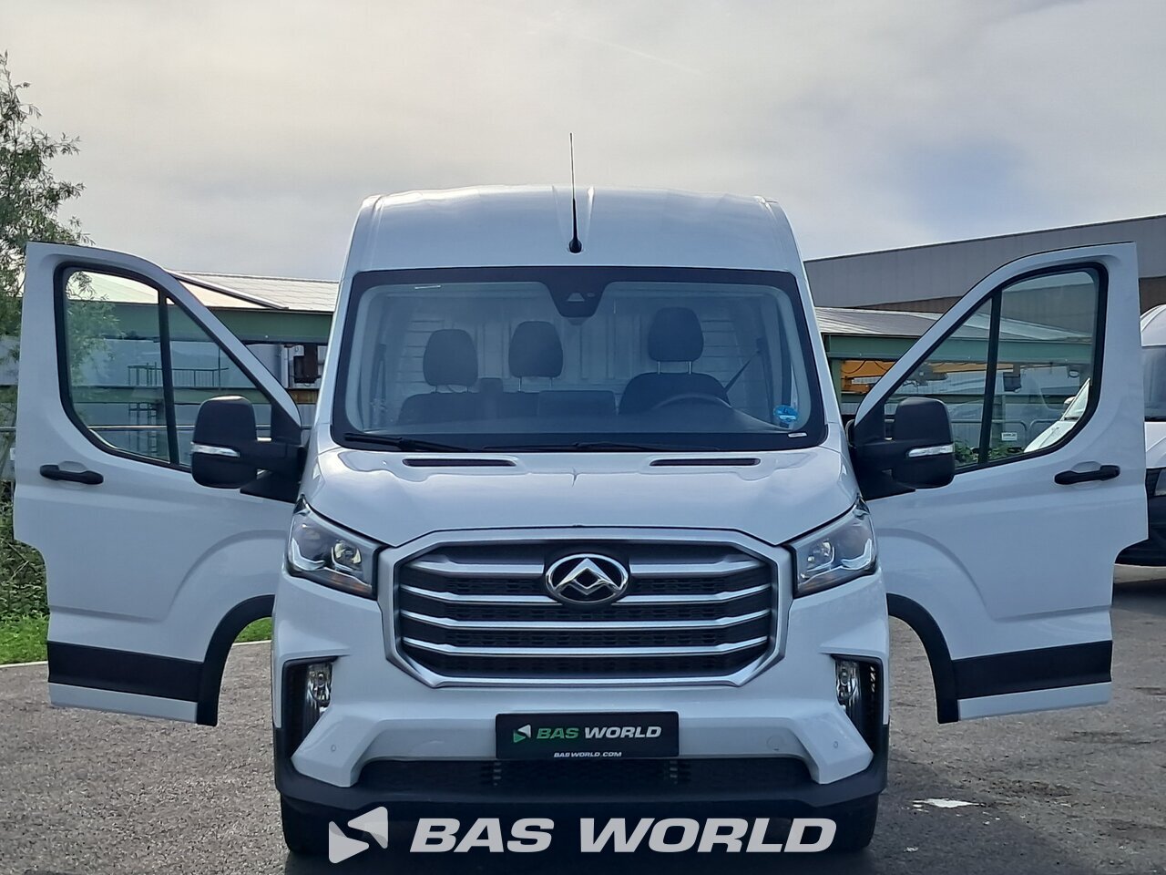 Other : Maxus Closed box van