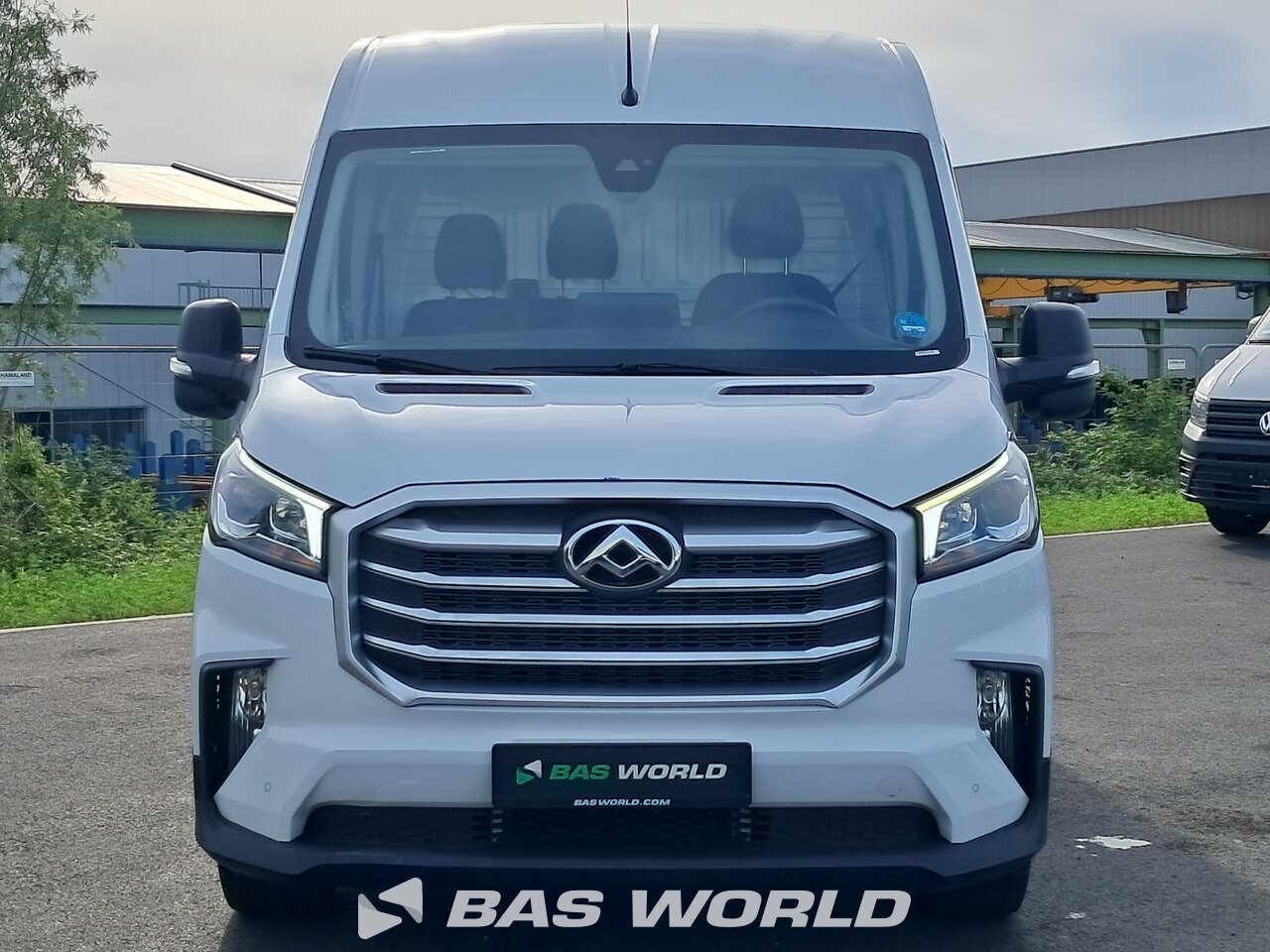 Other : Maxus Closed box van
