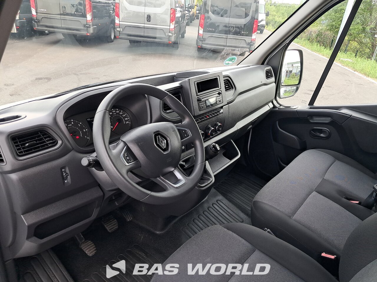 Other : Renault Master 135PK Closed box van
