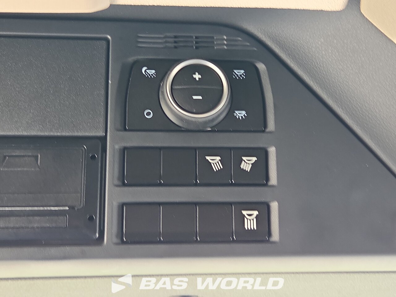 Other : DAF XG 480 Vetopöytäauto