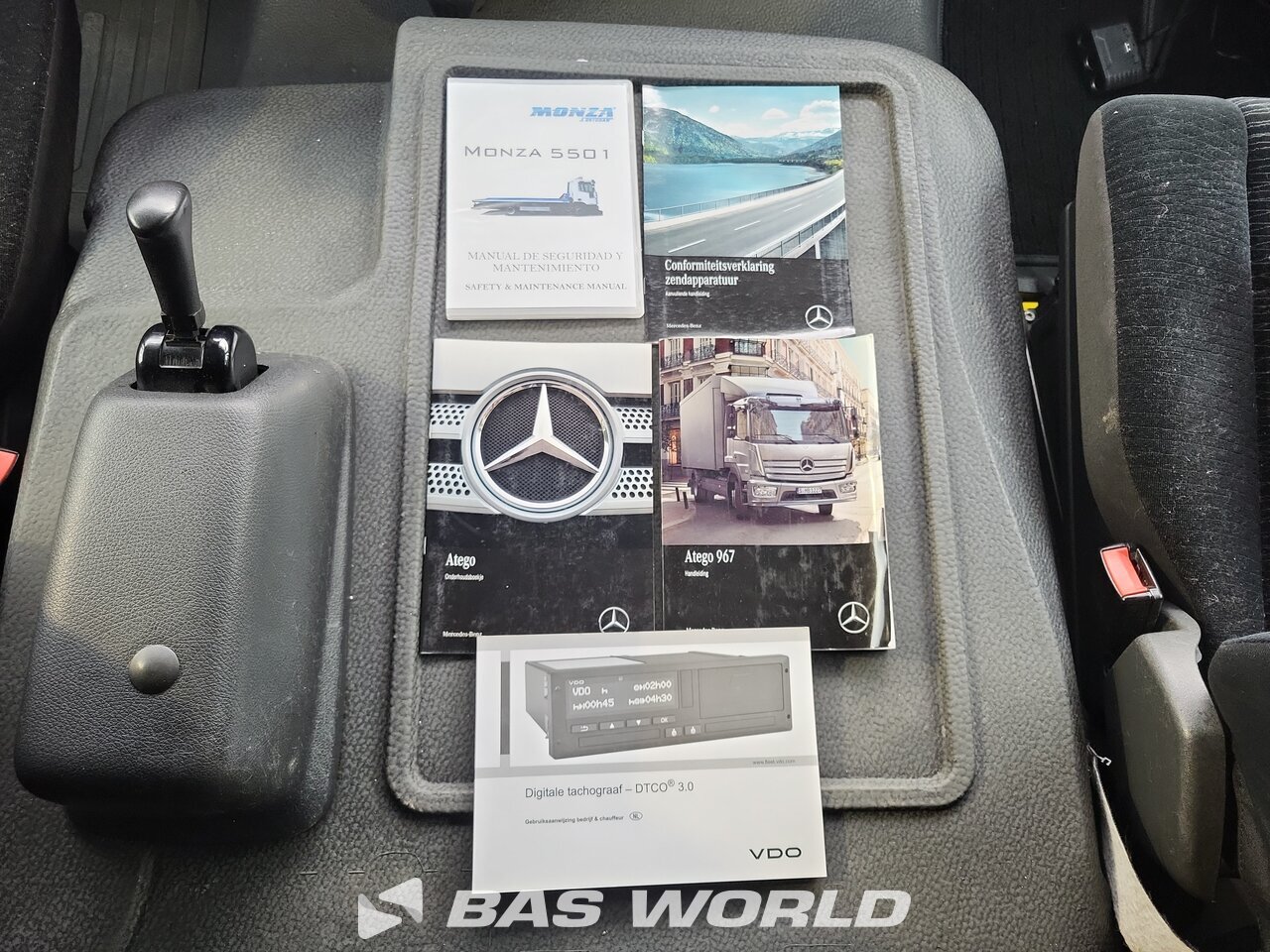 Other : Mercedes Atego 1221 Abschlepp-Fahrzeug