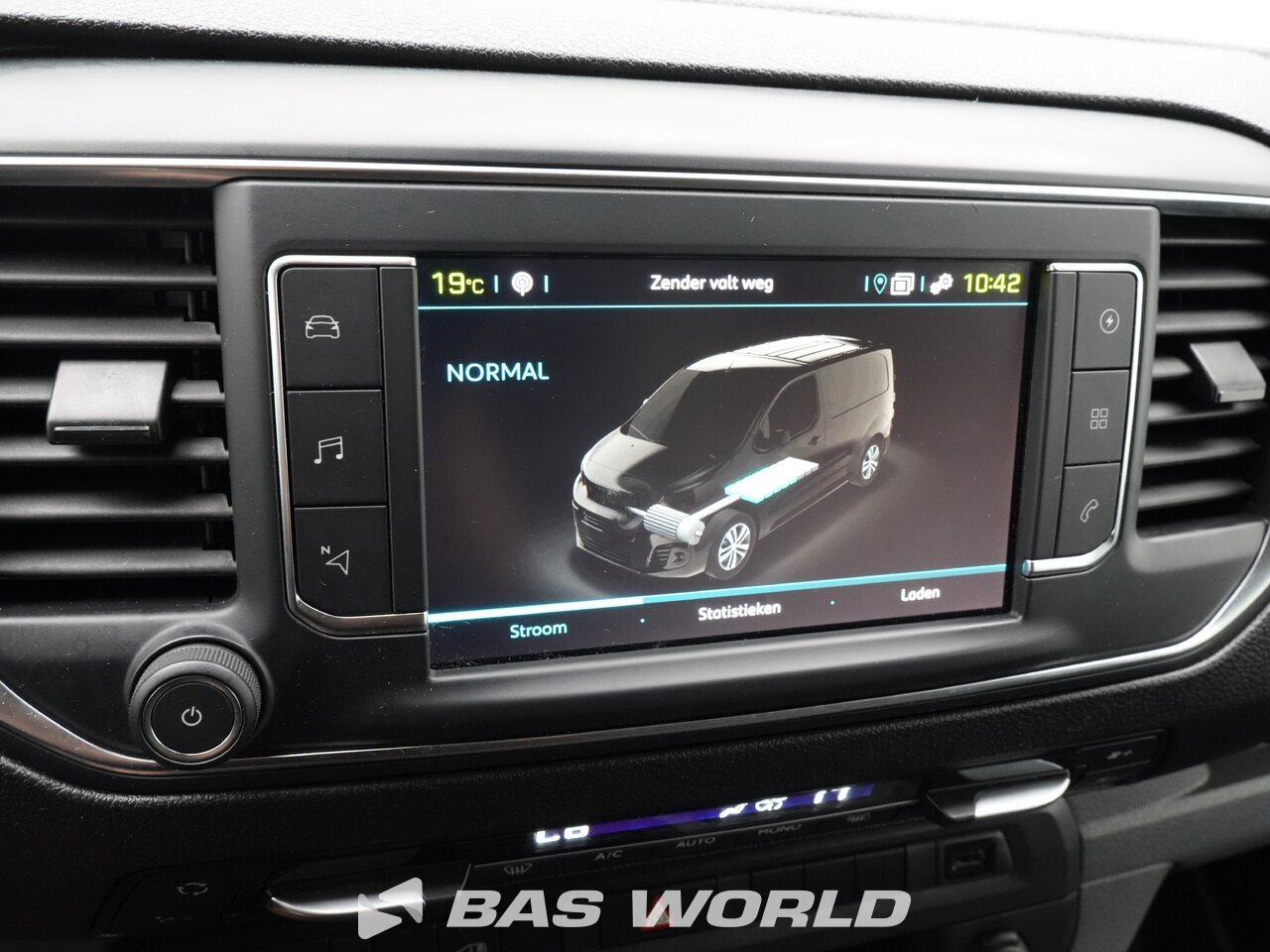 Other : Peugeot e-Expert شاحنة خفيفة بصندوق مغلق