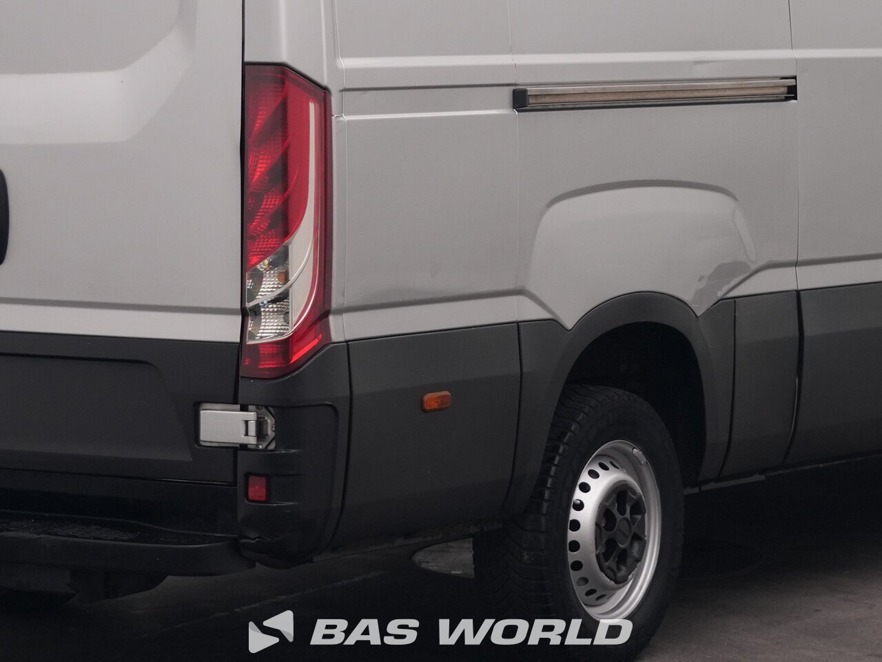 Other : Iveco Daily 35S14 Затворен ван