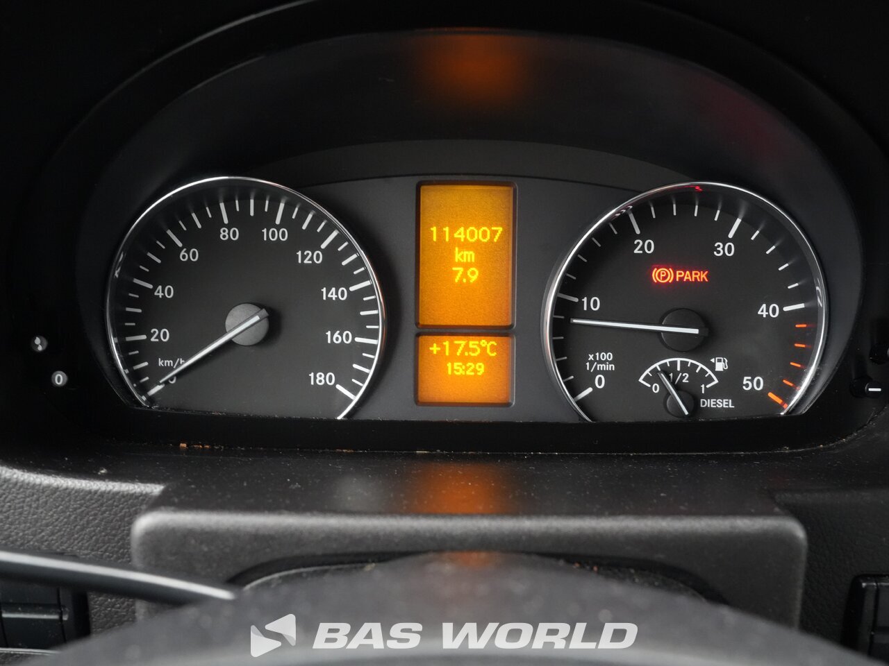 Other : Mercedes Sprinter 311 CDI Stängda lastbilskarosser