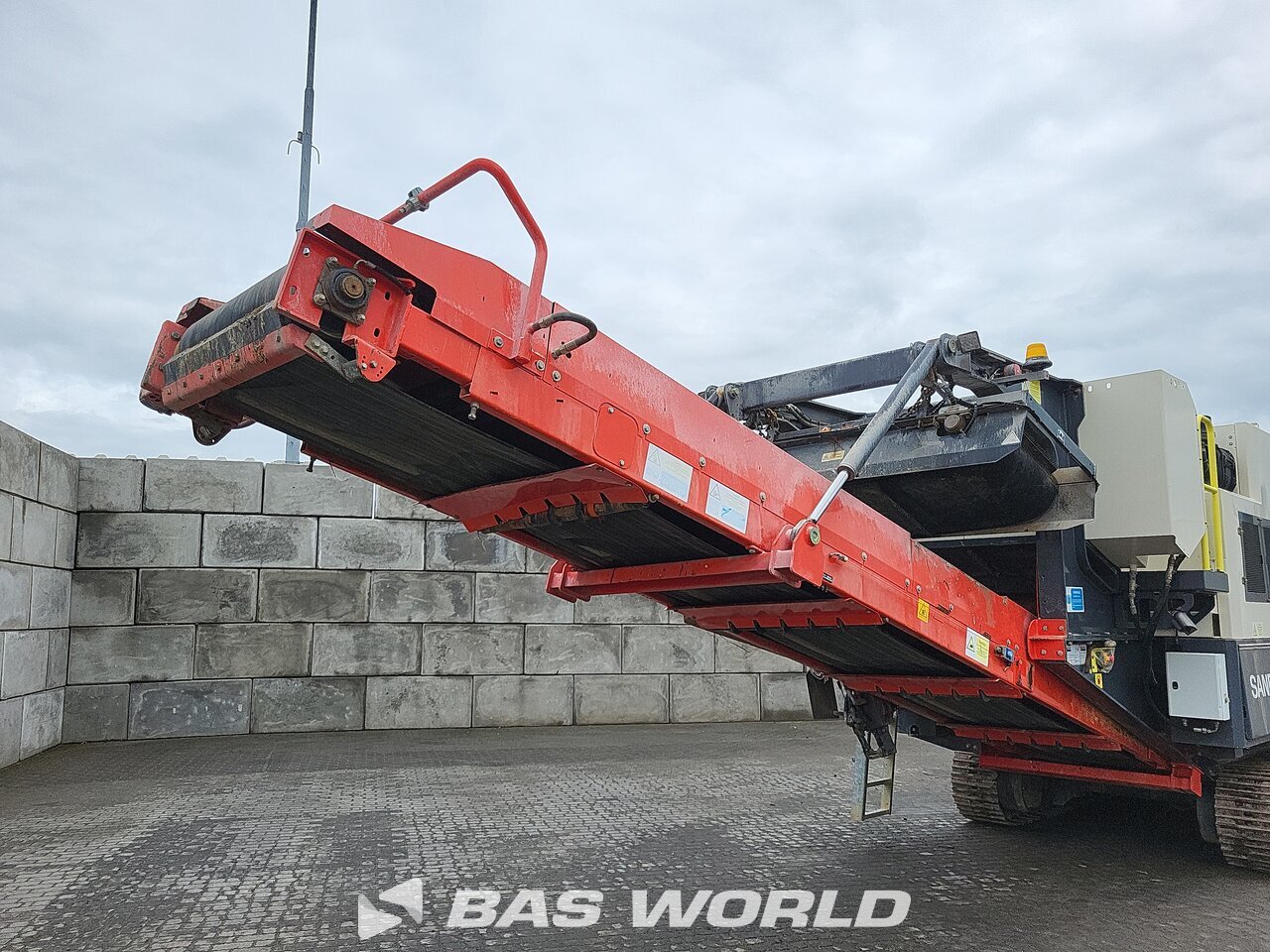 Other : Sandvik QJ241 Murskain