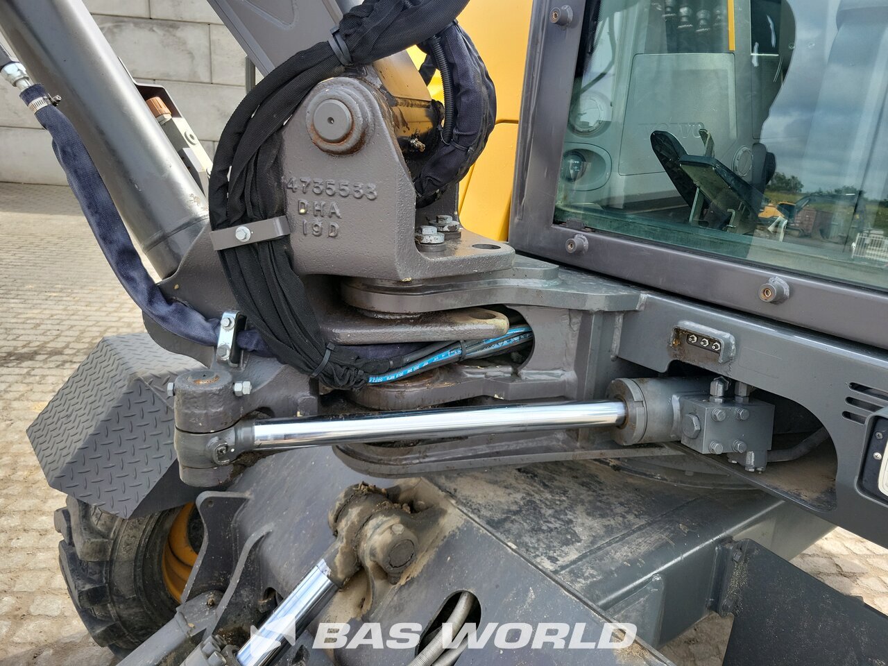 Other : Volvo EW60 E Excavator cu roți
