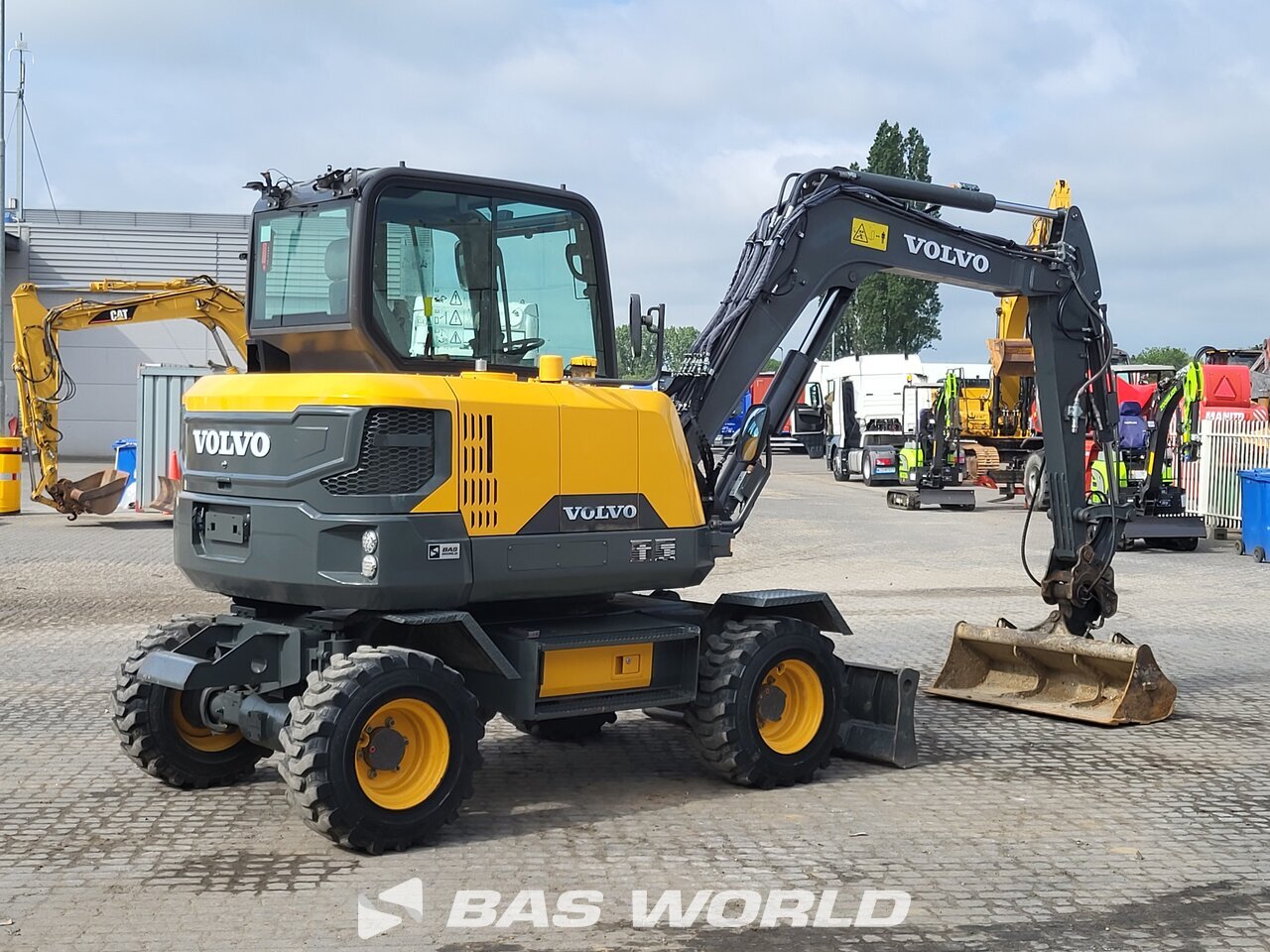 Other : Volvo EW60 E Excavator cu roți