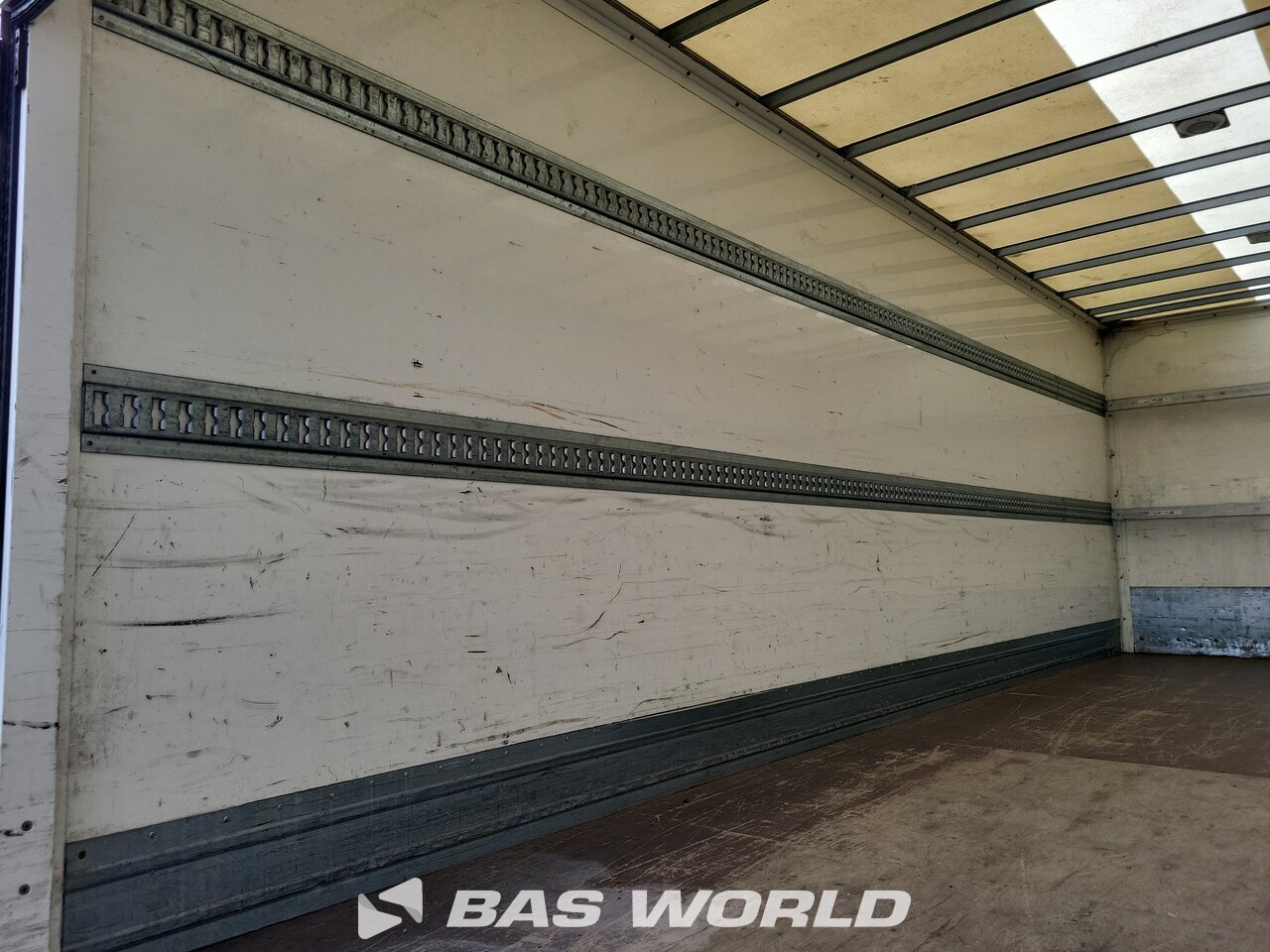 Other : Volvo FL 210 Box body truck