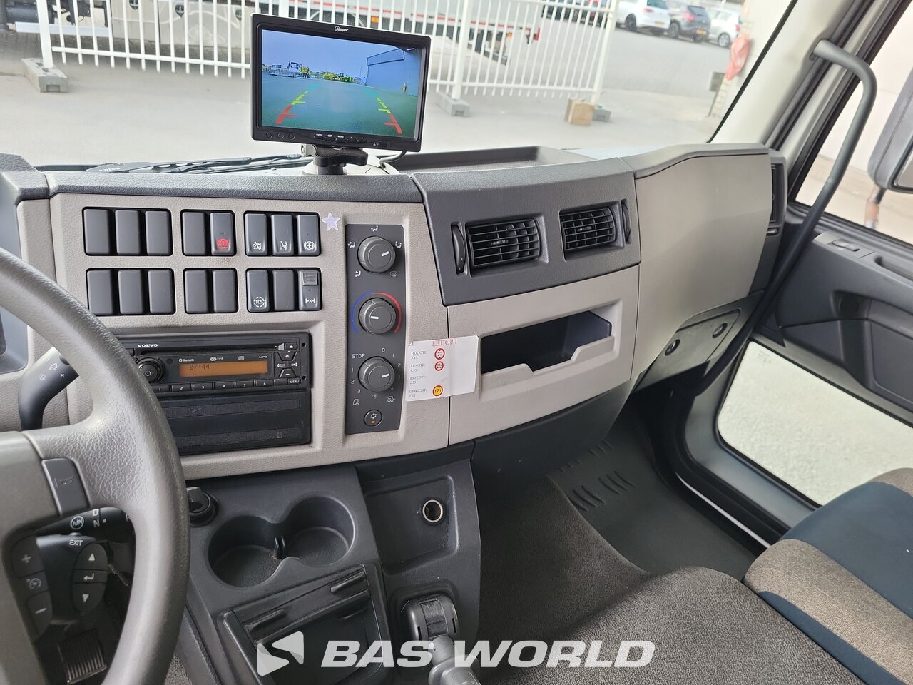 Other : Volvo FL 210 Box body truck