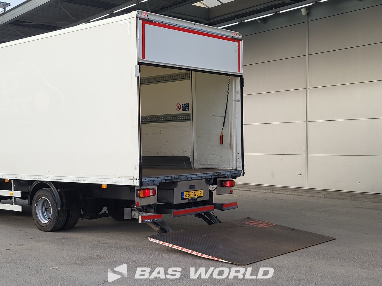 Other : Volvo FL 210 Box body truck