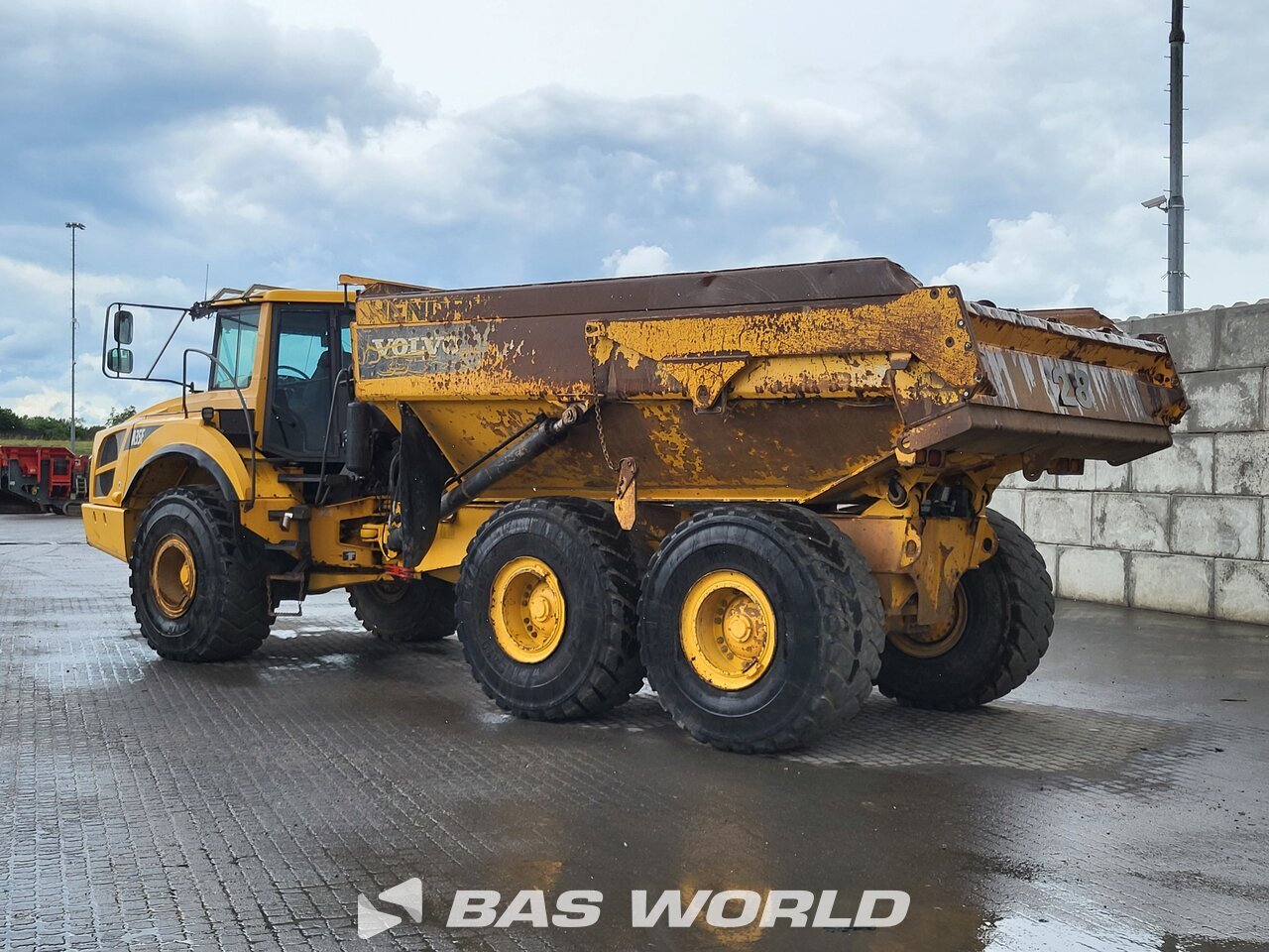 Other : Volvo A35 F قلابة مفصلية