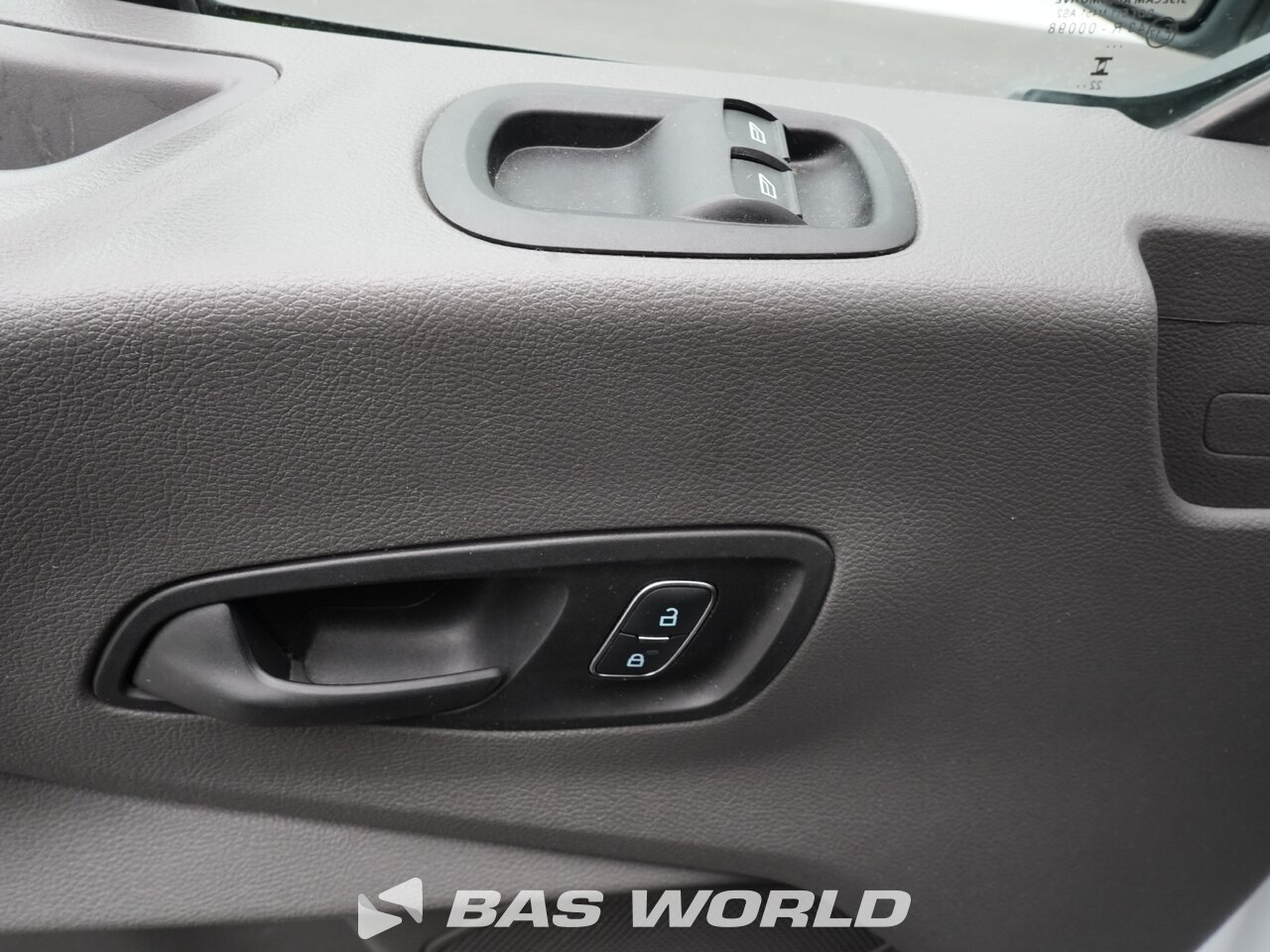 Other : Ford e-Transit 184pk Fourgon utilitaire