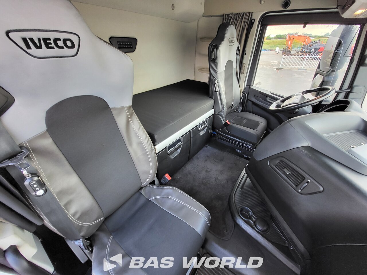 Other : Iveco S-Way 490 Tractor Unit