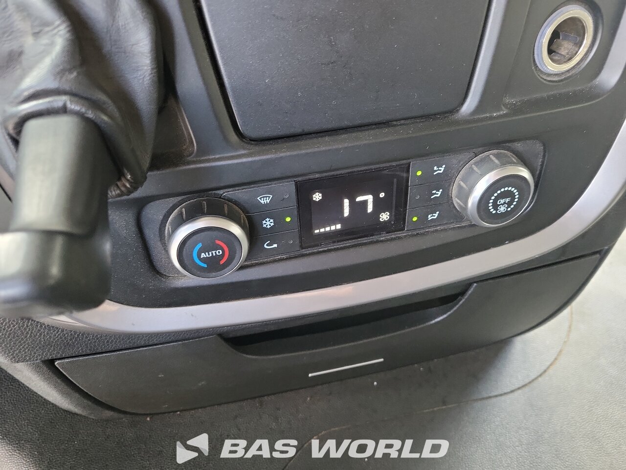 Other : Iveco Stralis 570 وحدات الجر