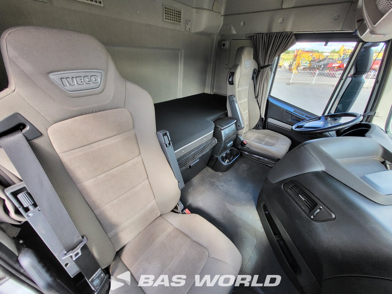Other : Iveco Stralis 570 وحدات الجر