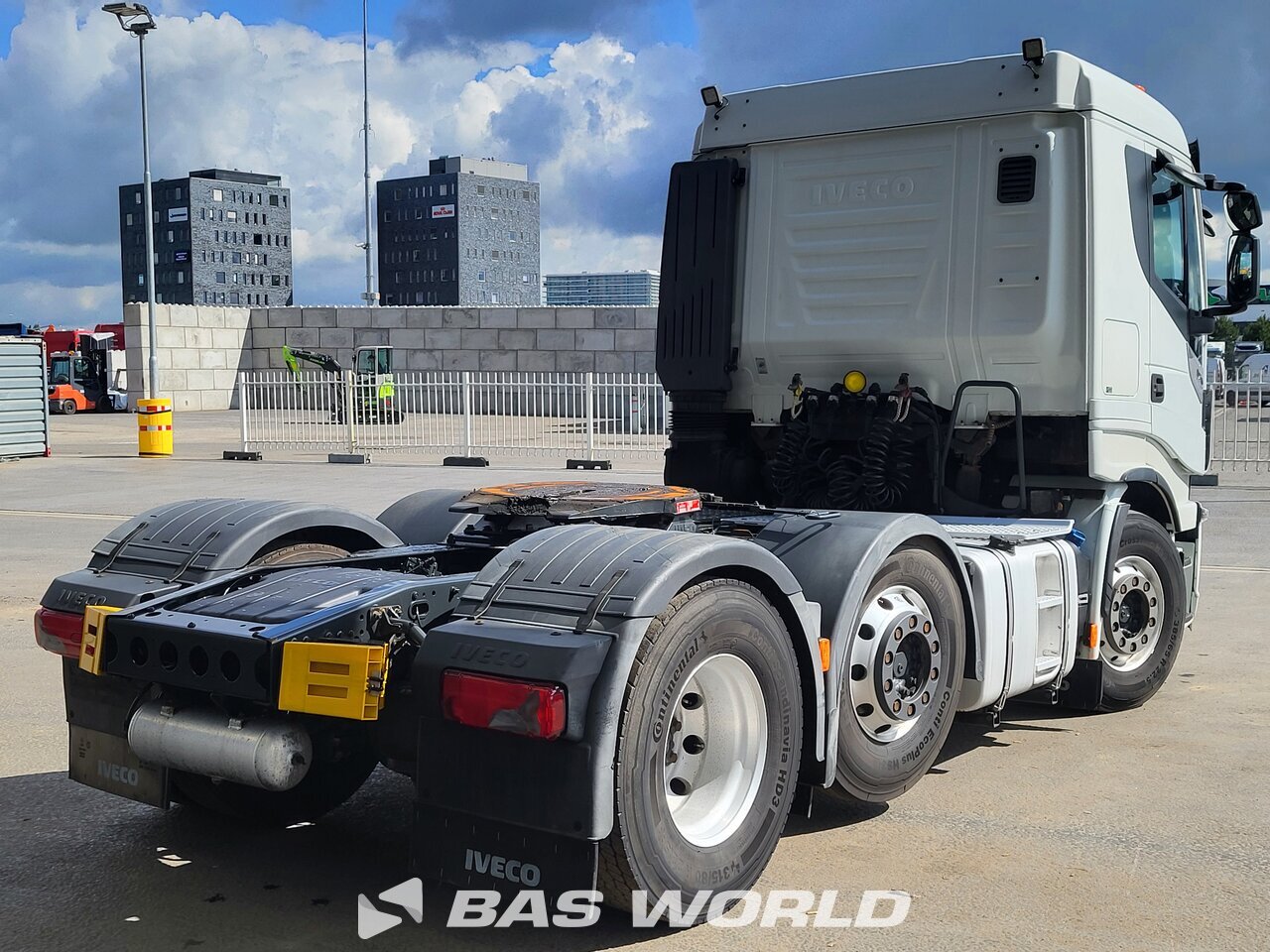 Other : Iveco Stralis 570 وحدات الجر