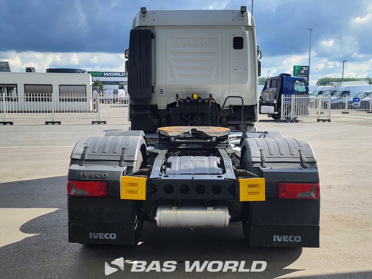Other : Iveco Stralis 570 وحدات الجر