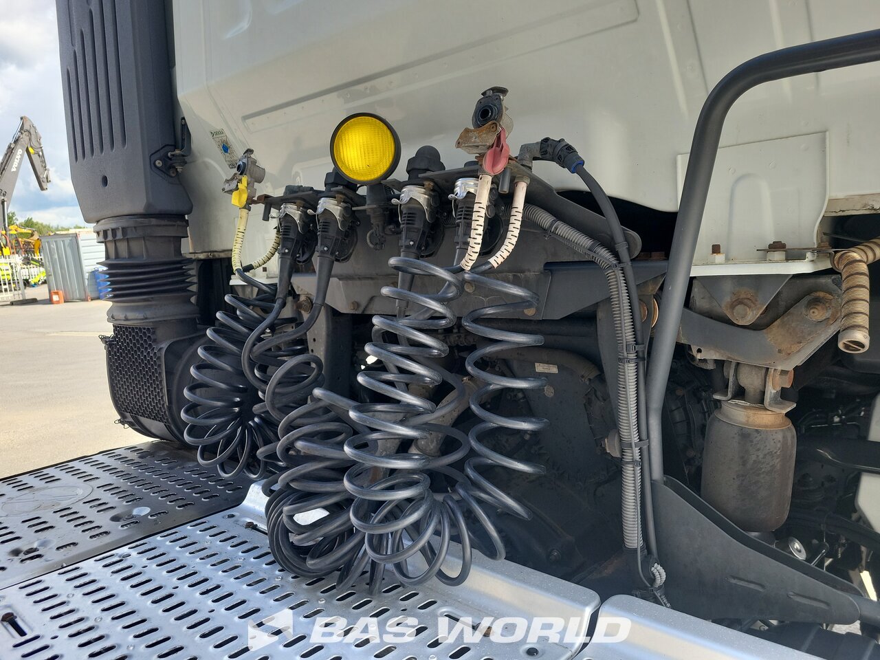 Other : Iveco Stralis 570 وحدات الجر