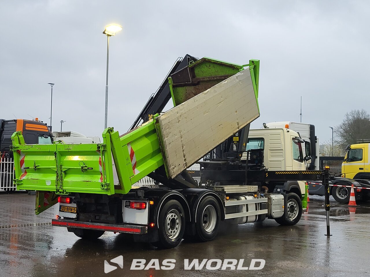 Other : Volvo FM 330 Самосвал камион