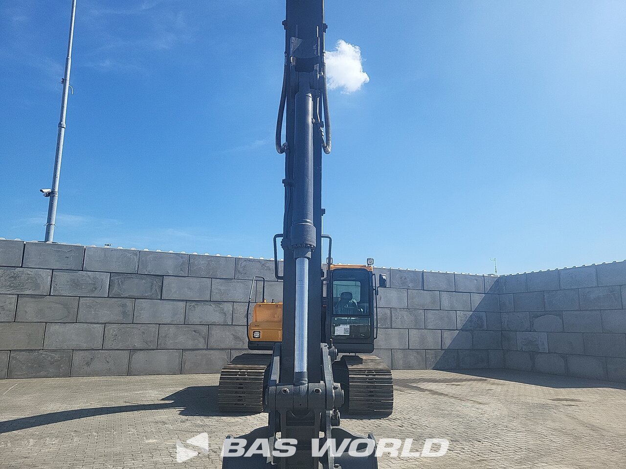 Other : Hyundai R245 LR Crawler excavators