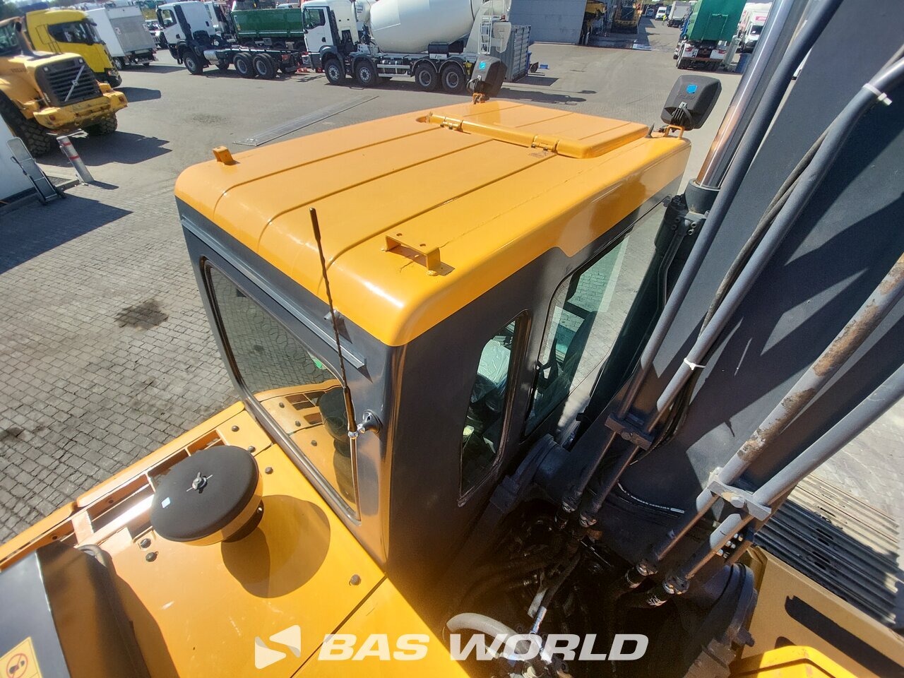 Other : Hyundai R245 LR Crawler excavators