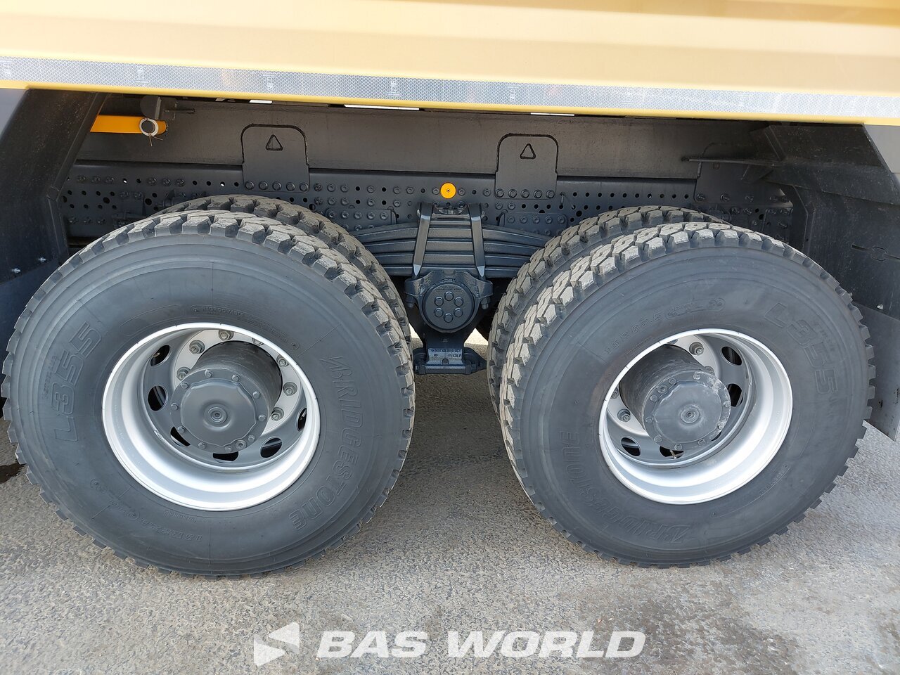 Other : Mercedes Arocs 4851 Caminhão Basculante