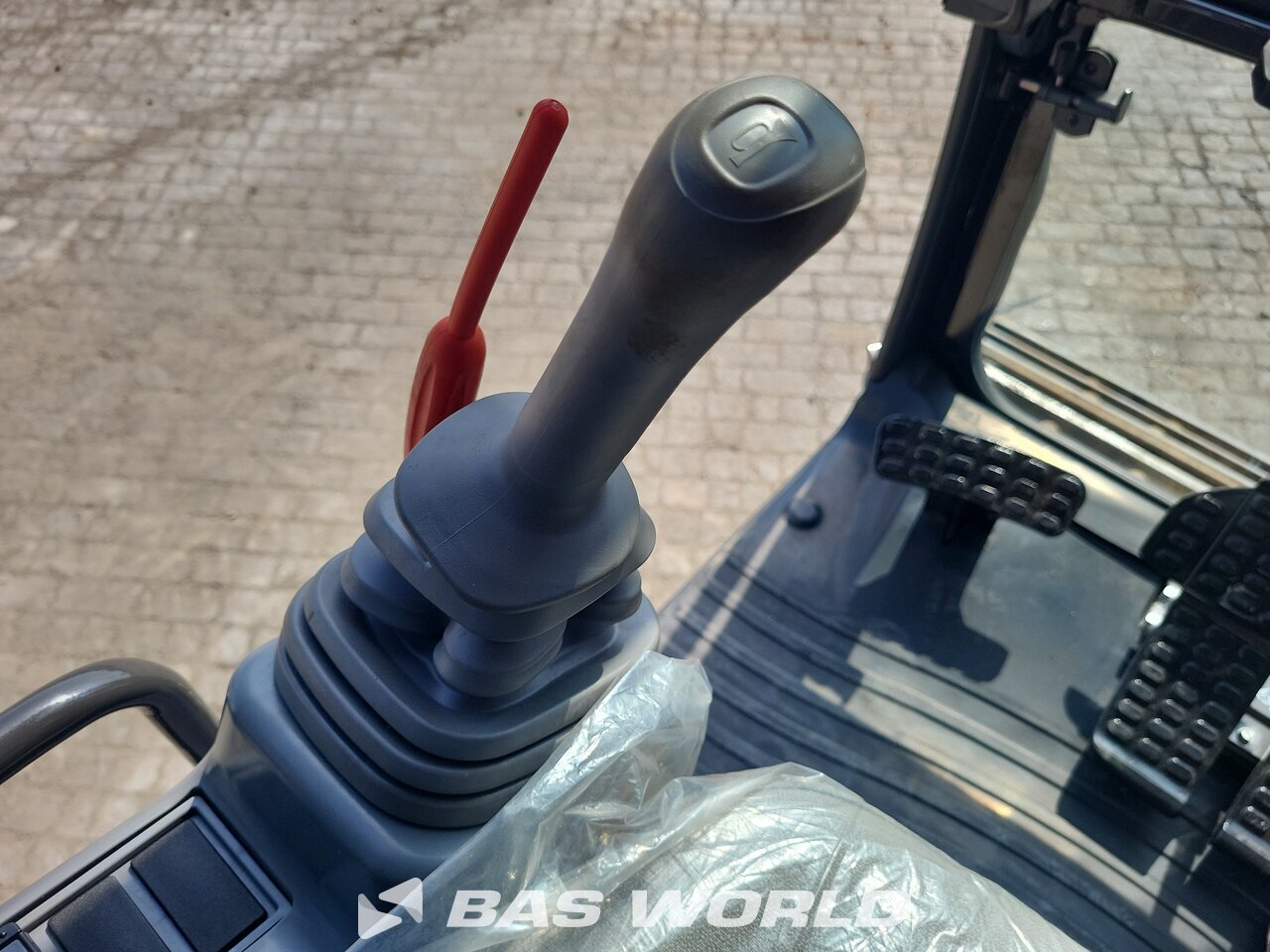 Other : Hitachi ZX220 LC-5G гусеничный экскаватор