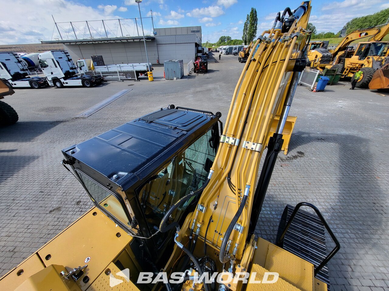 Other : Caterpillar 324 escavatore cingolato