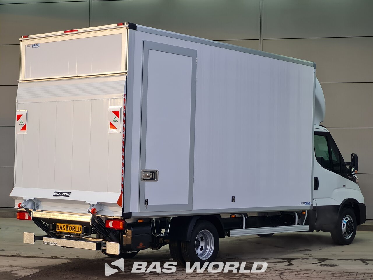 Iveco Daily 35C18 Closed box Light commercial vehicle 2024 Closed box