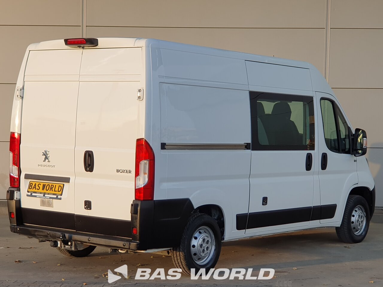 Peugeot Boxer 130PK Closed van Light commercial vehicle 2019 Closed van  Light commercial vehicle - BAS World