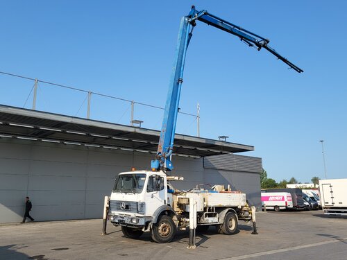 Mercedes SK 1922 4X2 Schwing Stetter бетононасос