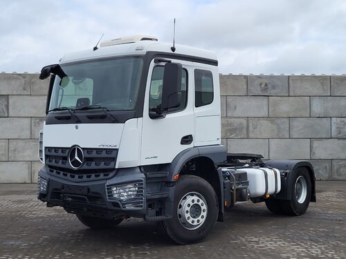 Mercedes Arocs 2046 4X2 Тягач