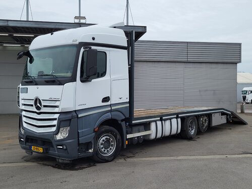 Mercedes Actros 2543 6X2 