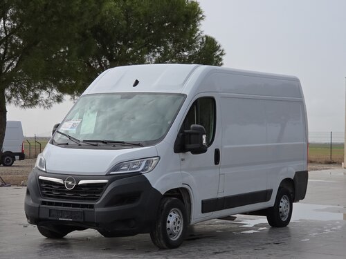 Opel Movano 120PK Closed box van