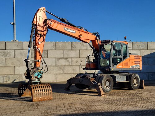 Doosan DX170W -5 Pyöräkaivinkone