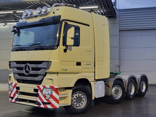 Mercedes Actros 4155 8X4 Tractor