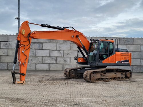 Doosan DX235 LC-5 حفارة مجنزرة