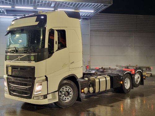 Volvo FH 500 6X2 Kamioni s izmjenjivim sanducima