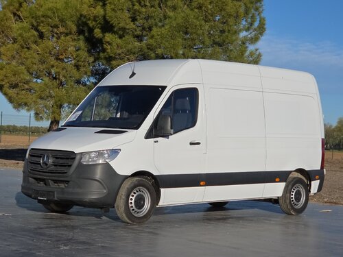 Mercedes Sprinter 311 CDI Closed box van